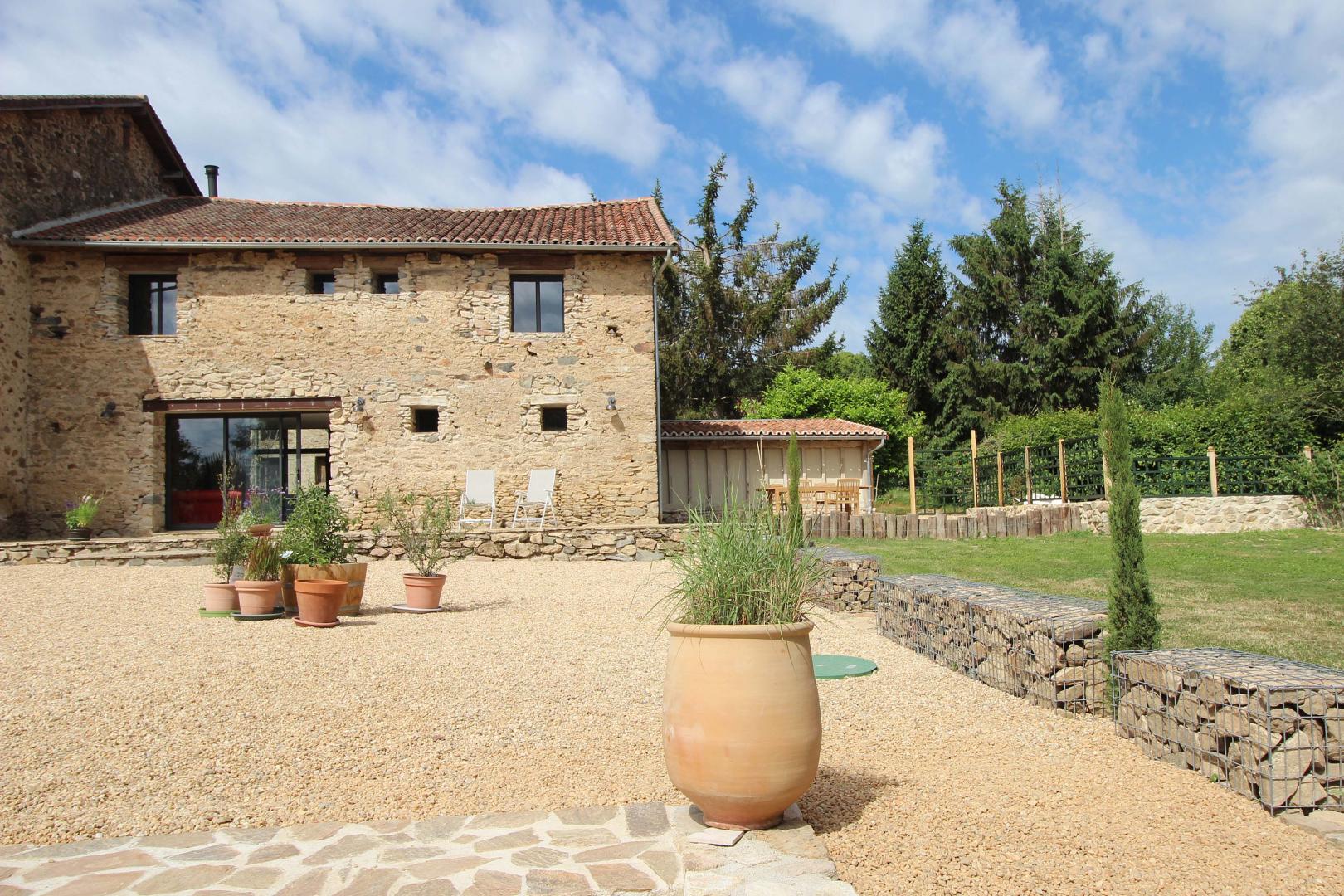 Artbarn, Champsac - photo 46