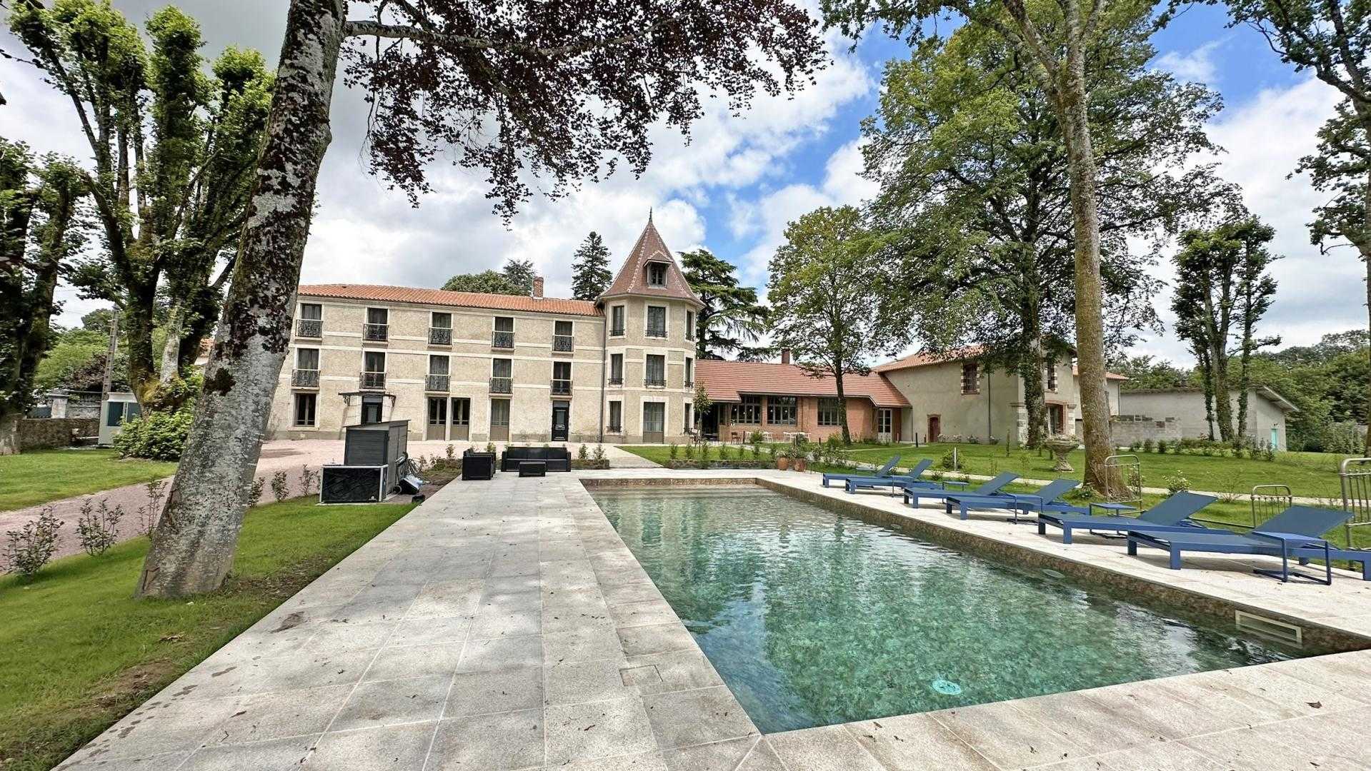 Gîte du Manoir des Perrières, Rochechouart - photo 126