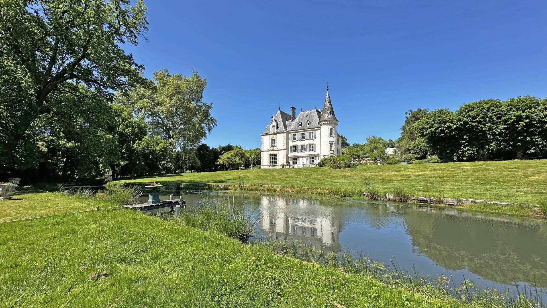 Le Château de la Chabroulie, Isle - photo 180