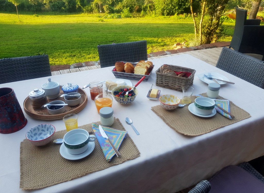 Maison d'Hôtes en Grès Rouge, Lanteuil - photo 17