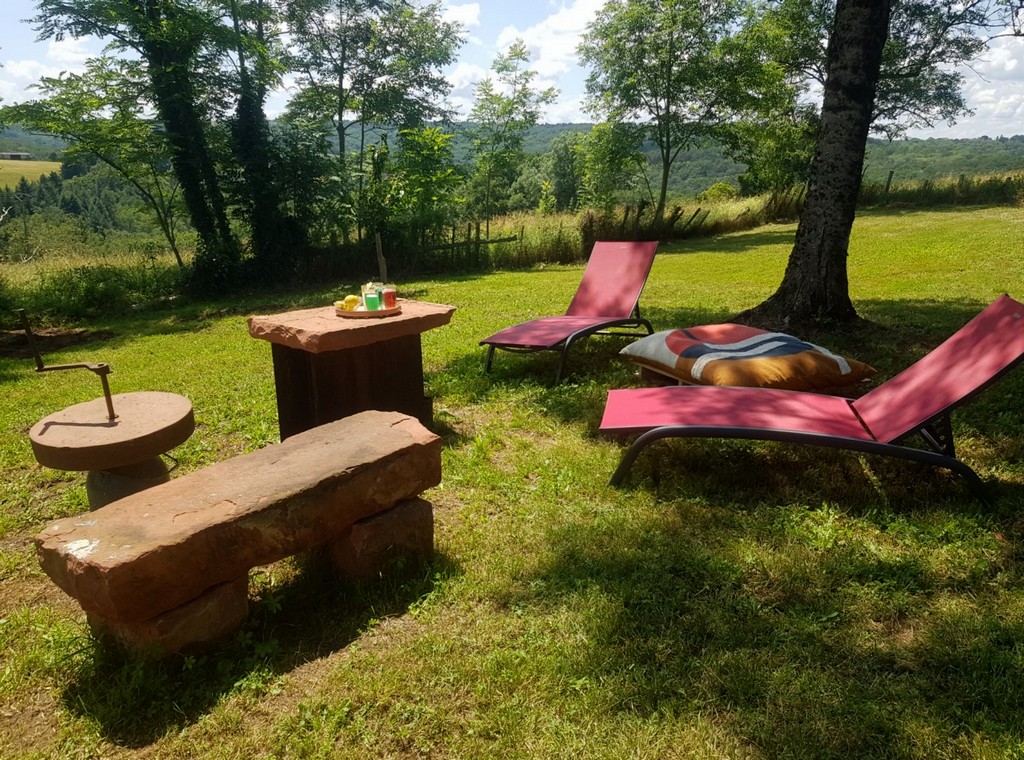 Maison d'Hôtes en Grès Rouge, Lanteuil - photo 18