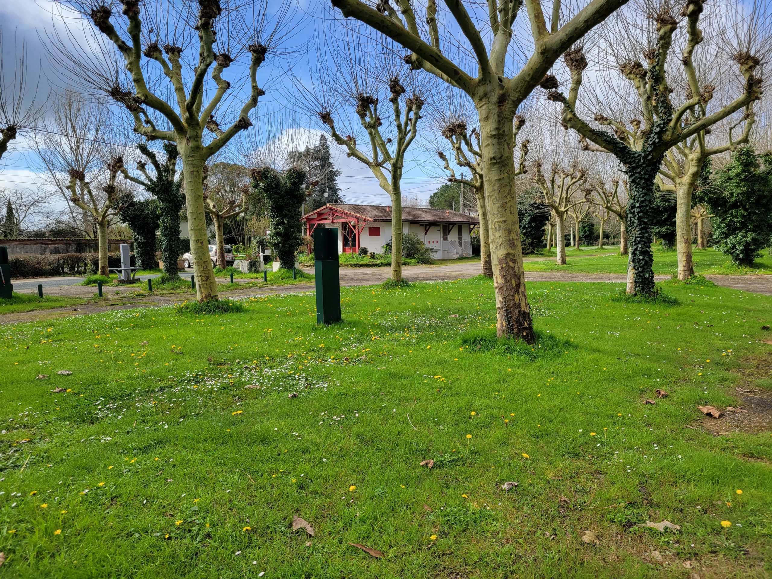 Aire de camping-car municipale du Vieux moulin - photo 2