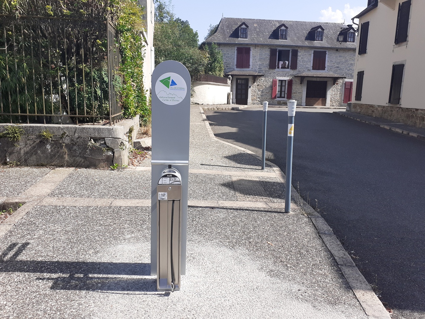 Station de réparation vélos Rébénacq - Mairie