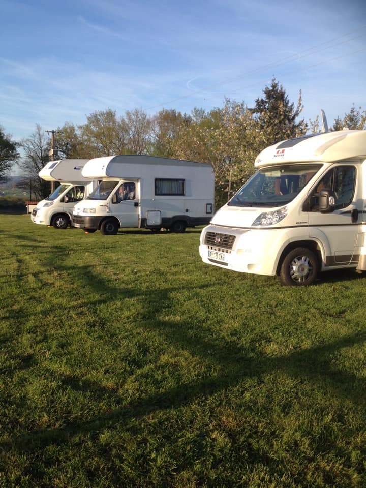 Aire de Camping-Car - La Ferme de Brossard