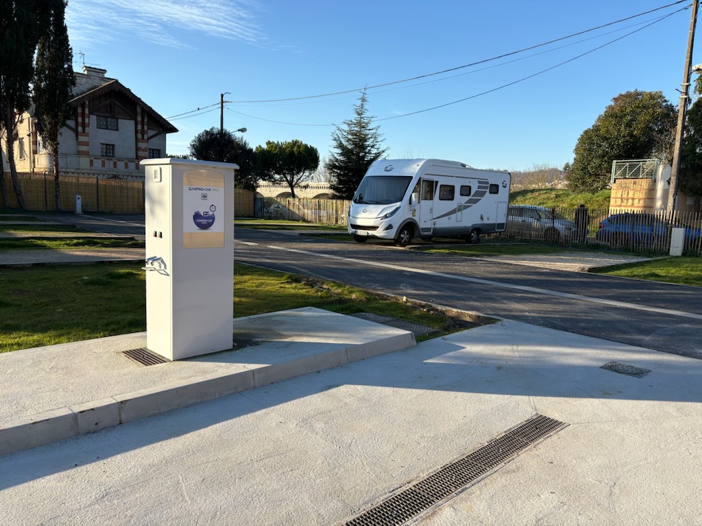 Aire de camping-car d'Agen