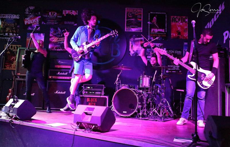 Jam Pub