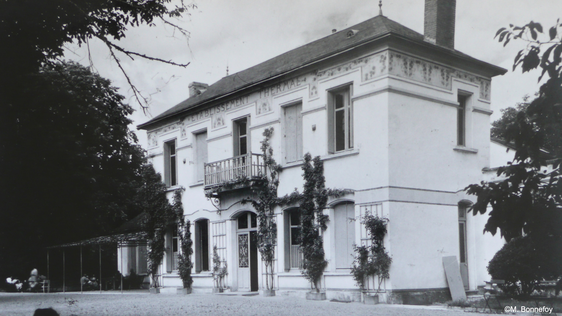 1er établissement thermal : Pavillon Rose, La Roche-Posay