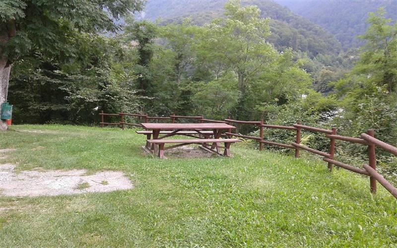 Aire de pique-nique route d'Aas