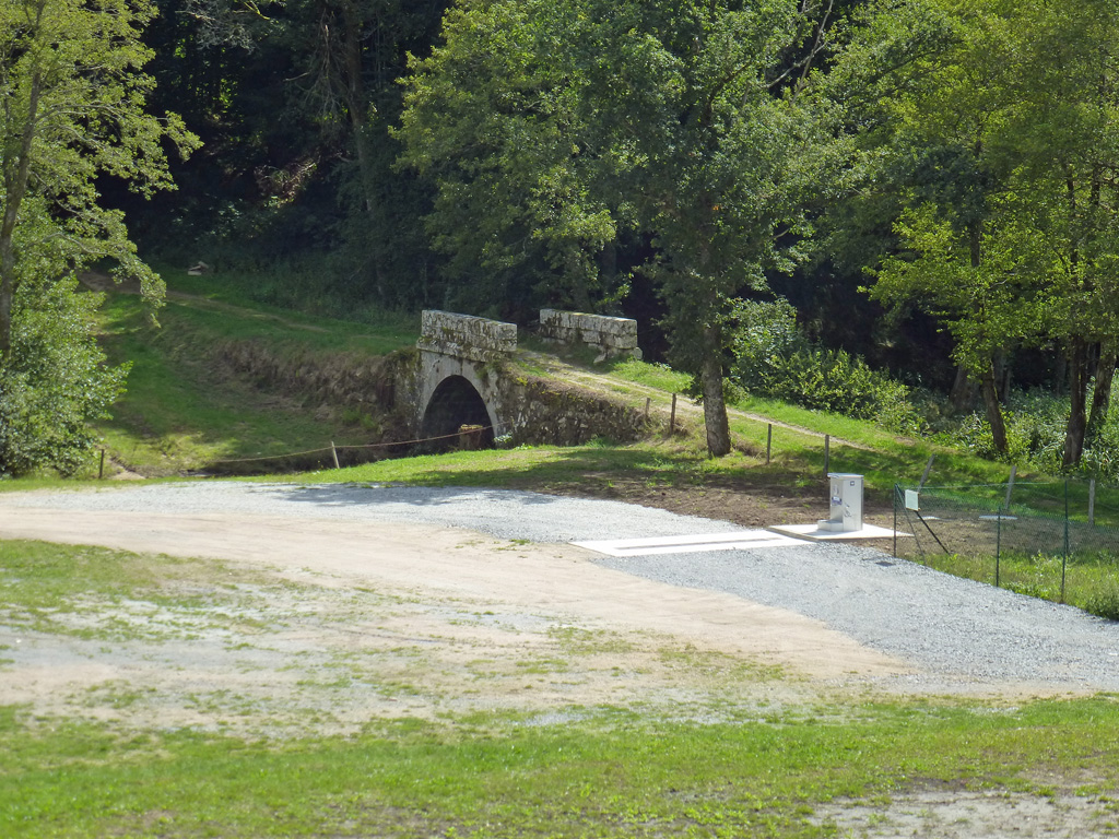 Aire d'accueil de camping-cars de Pérols sur Vézère, Pérols-sur-Vézère - photo 4