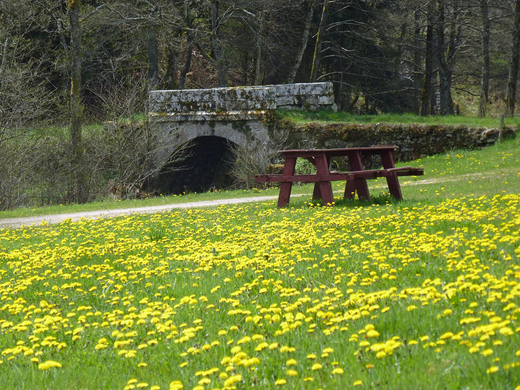 Aire d'accueil de camping-cars de Pérols sur Vézère, Pérols-sur-Vézère