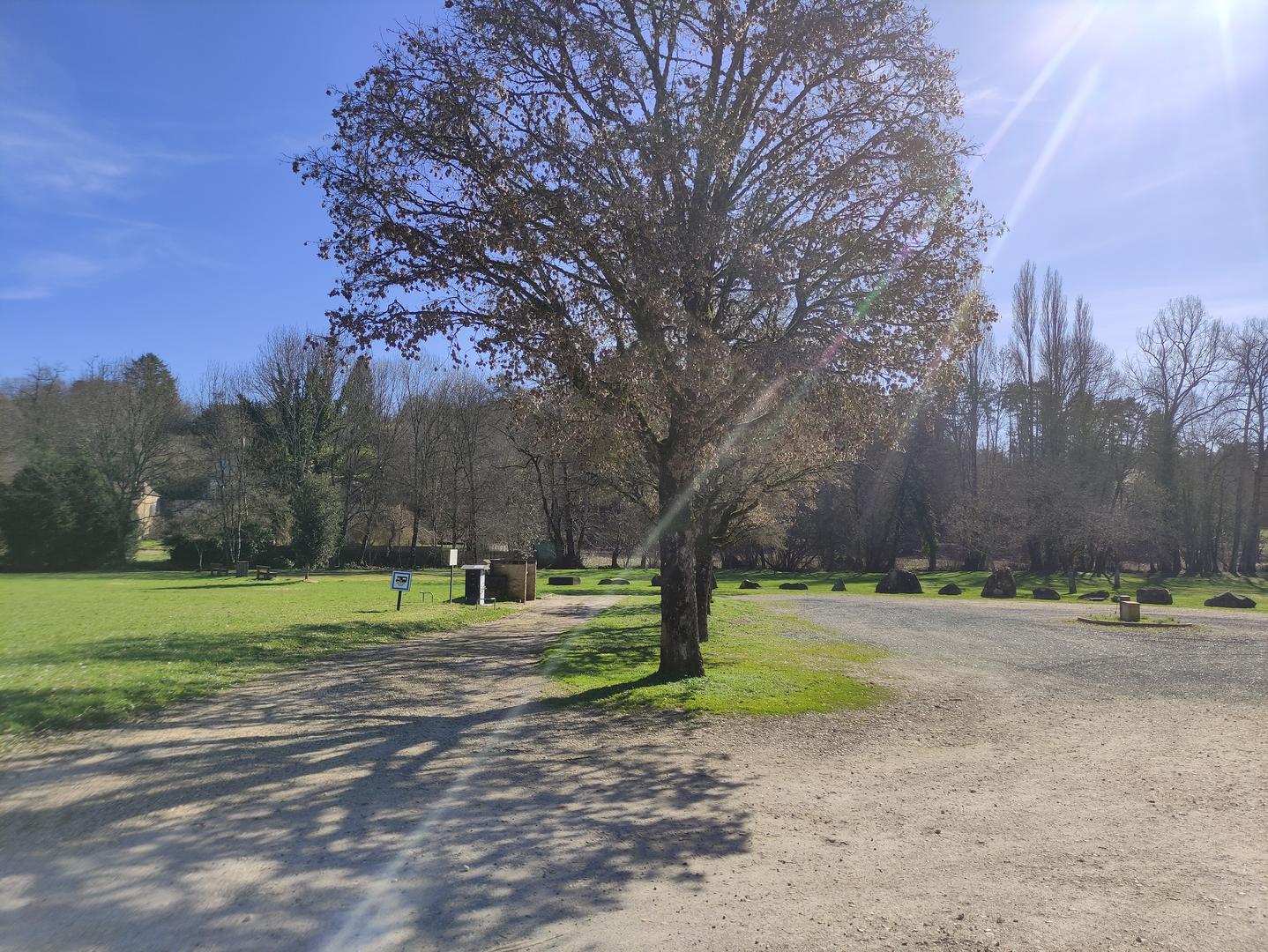 Aire de services de Sainte-Alvère - photo 2