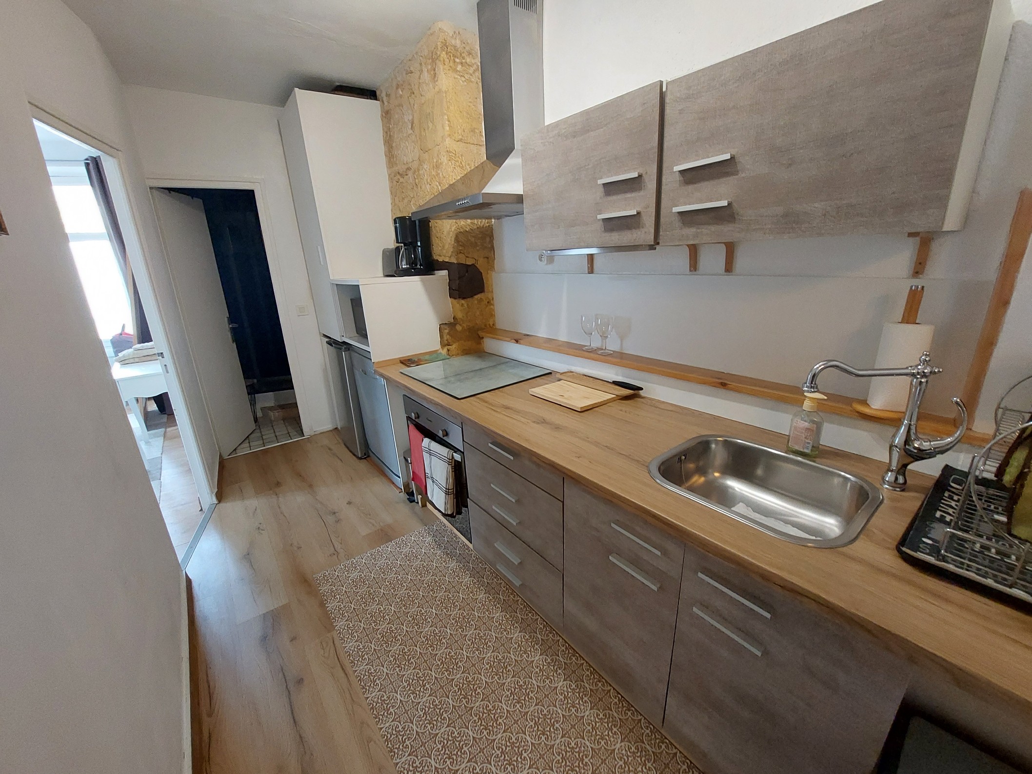 Le peintre, dans la cité médiévale de Sarlat, Sarlat-la-Canéda - photo 6