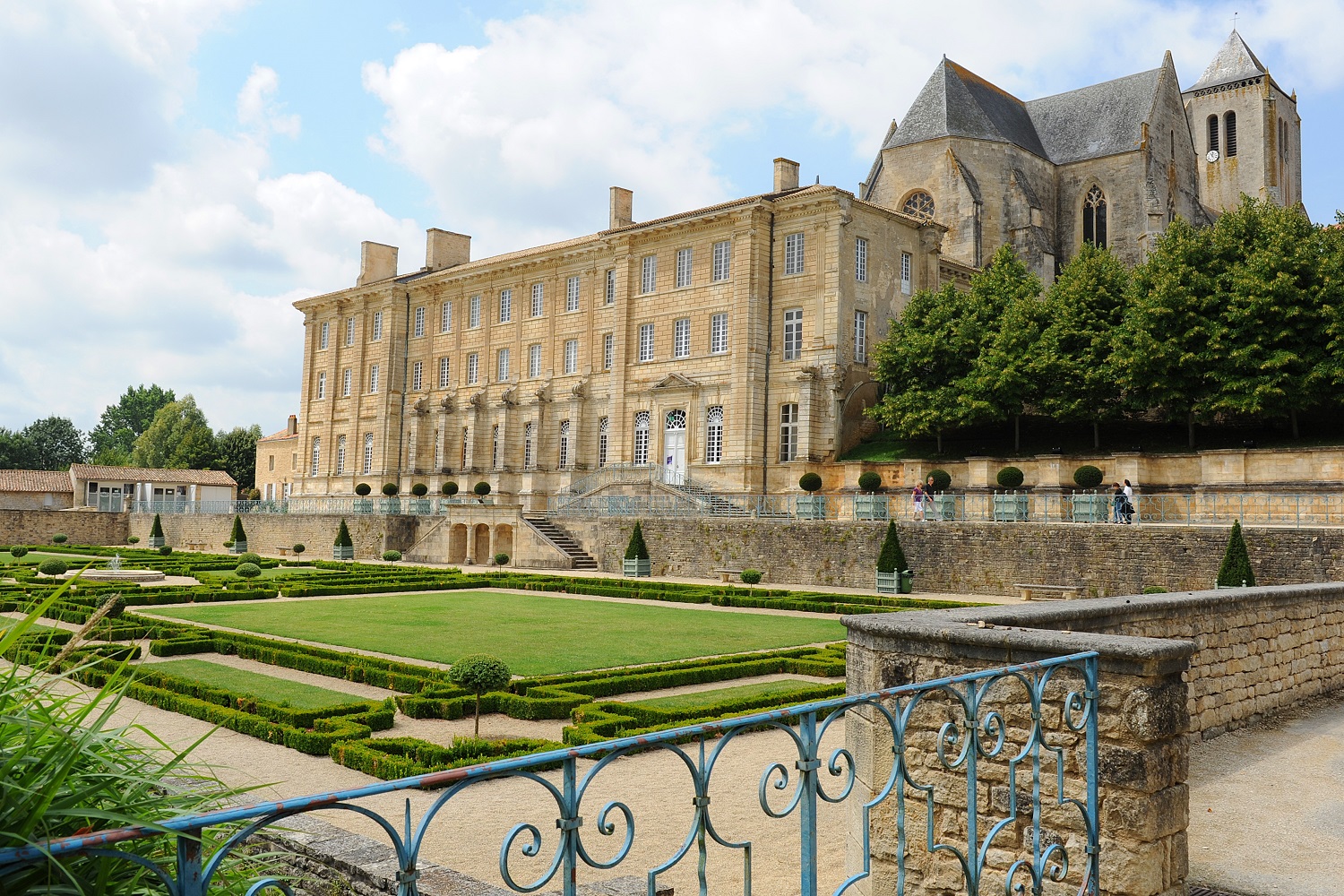Abbaye Royale de Celles-sur-Belle - hébergement de groupe
