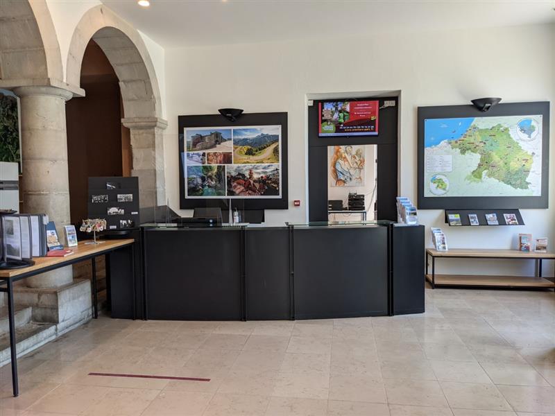 Aire de stationnement de camping cars