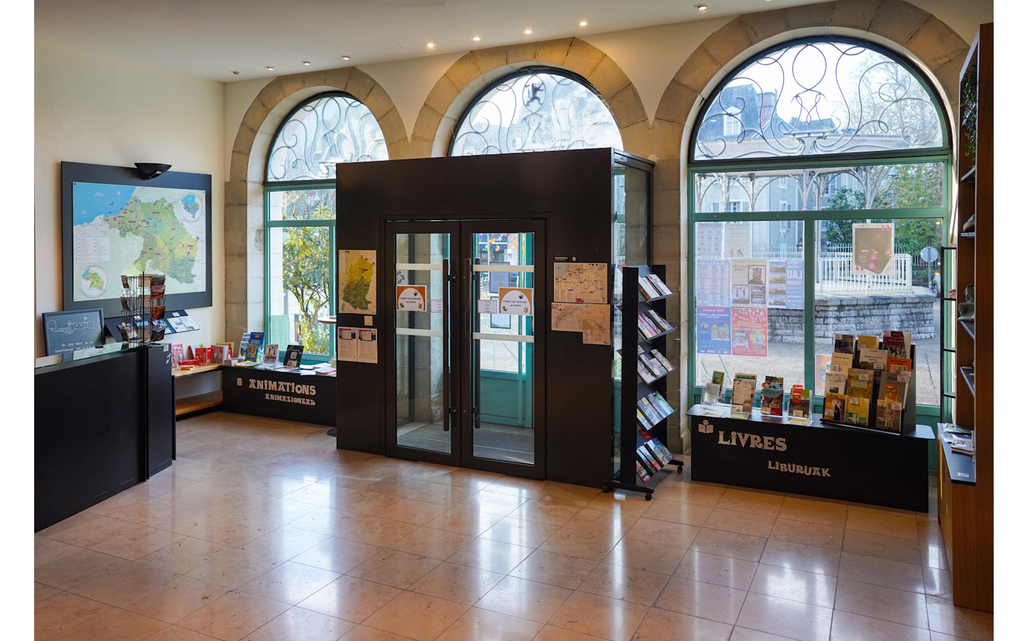 Aire de stationnement de camping cars