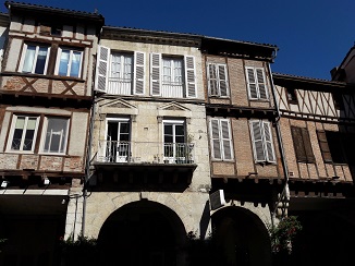 Agen, les Cornières