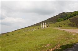 Ainhoa croix et stèles sur colline de l'Atxulai