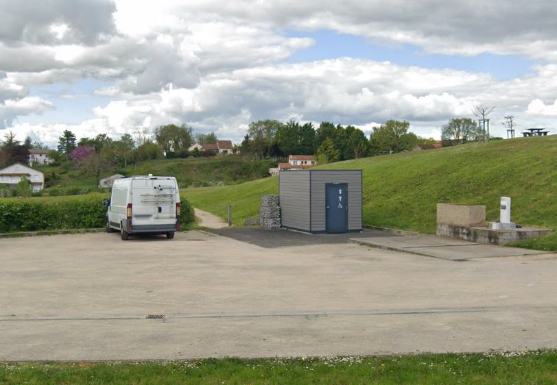 Aire Municipale de Camping-Car de Lhommaizé