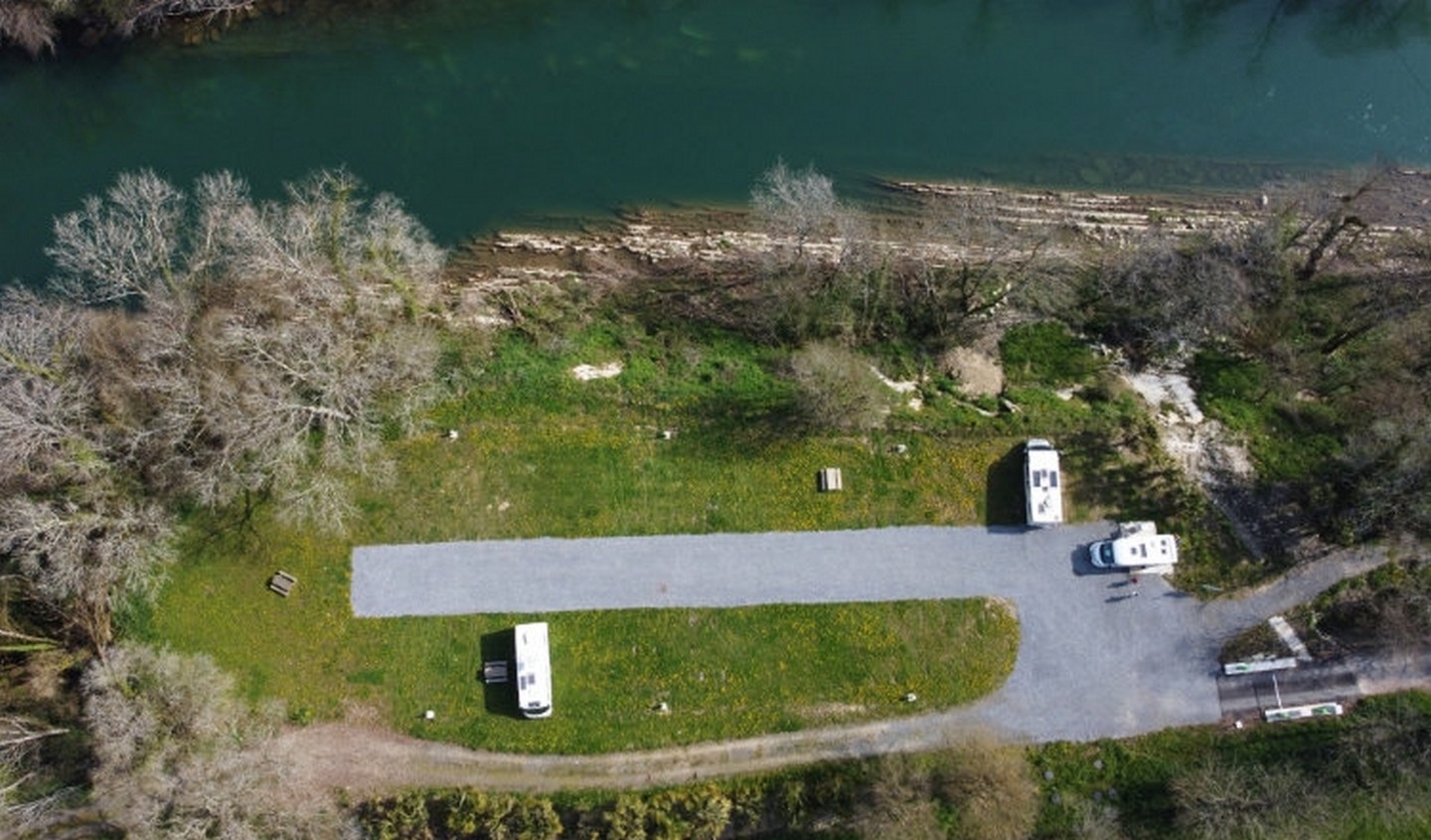 Aire de camping-car de Montfort - photo 4