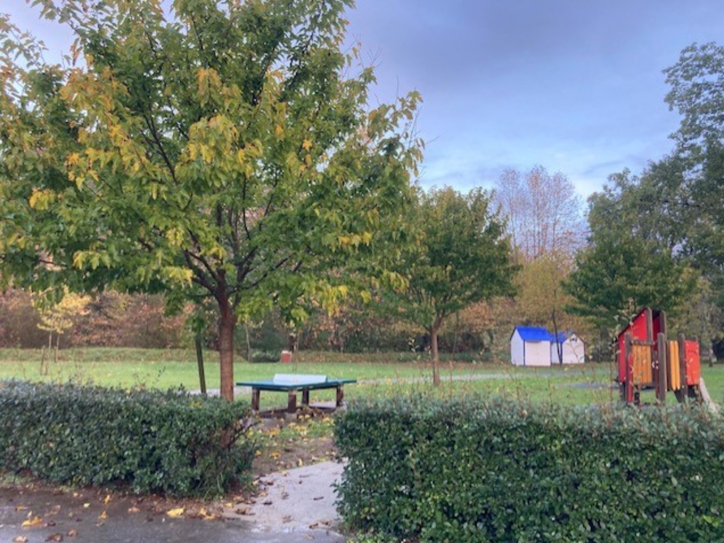 Aire de stationnement de camping cars - photo 3