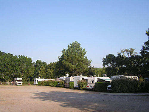 Aire de camping-cars du Lac à Vielle