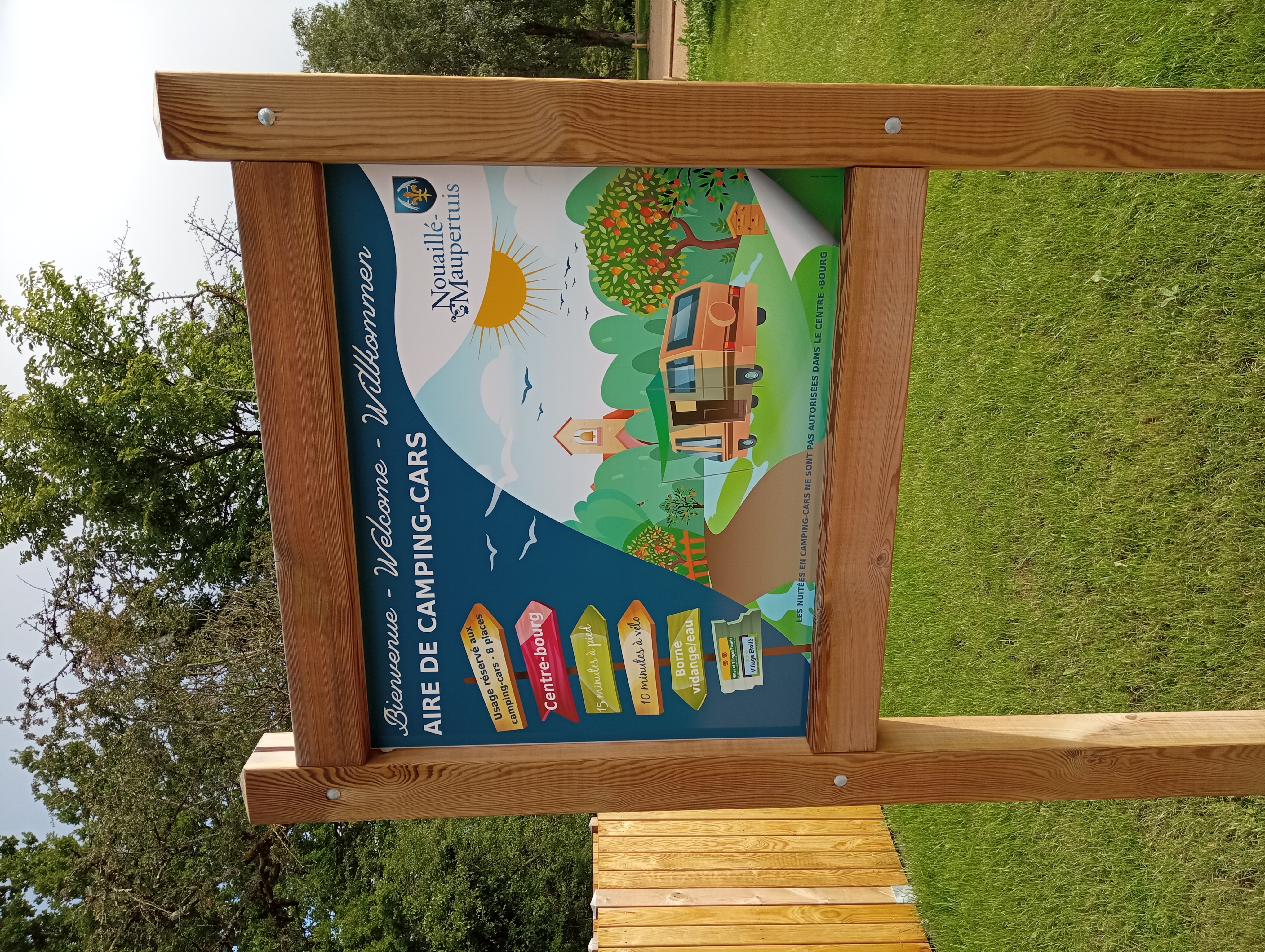 Aire d'accueil de Camping-Car de Nouaillé-Maupertuis