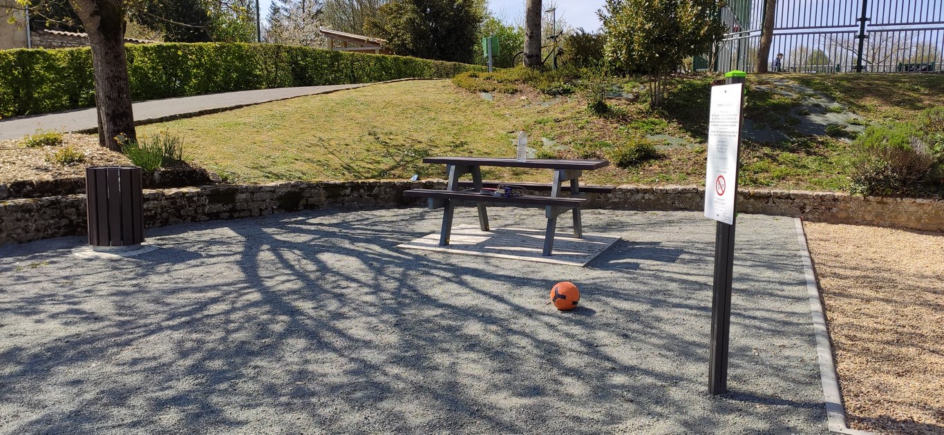 Aire de pique-nique du bourg - photo 3