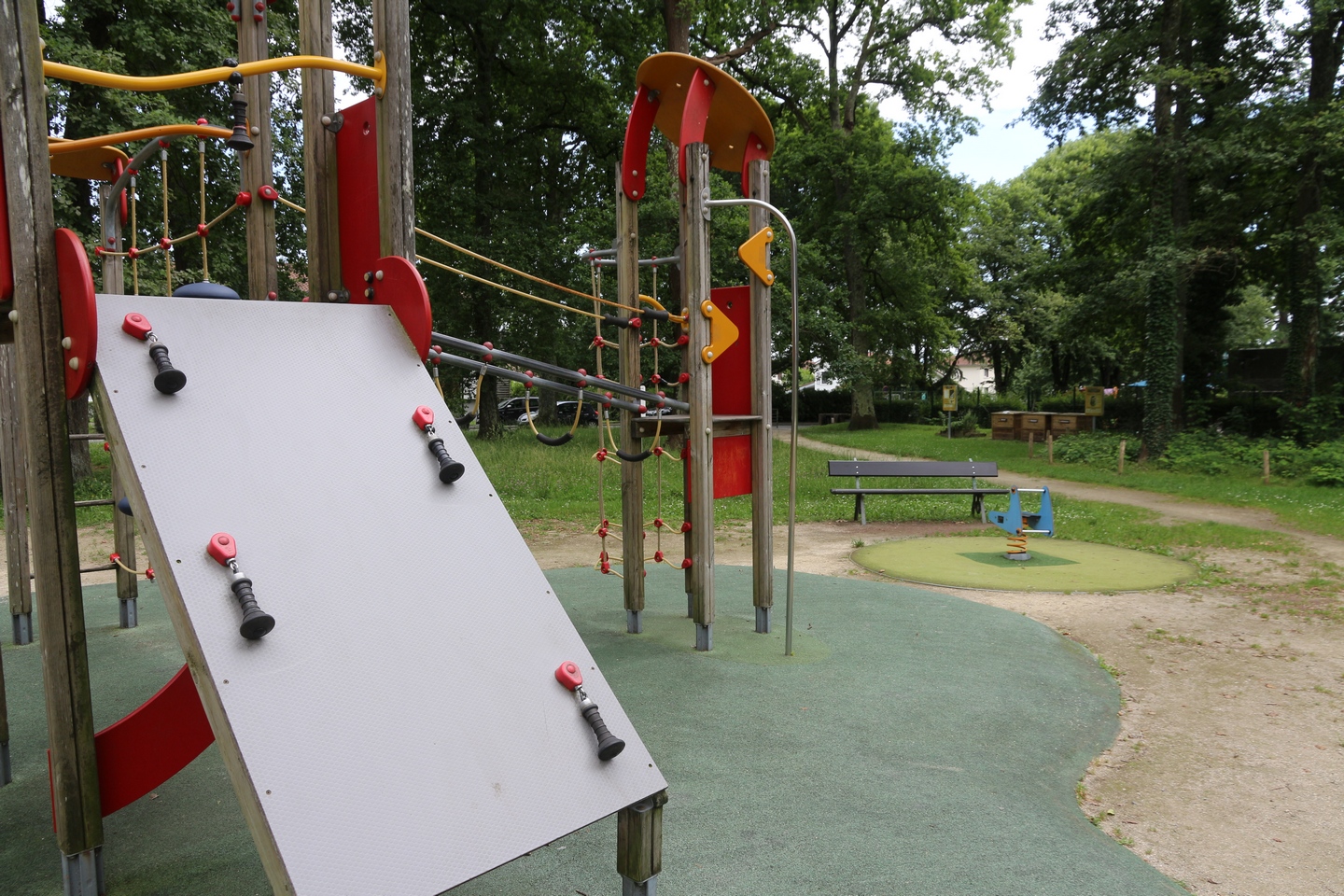 Aire de jeux- Quartier Hippodrome - photo 3