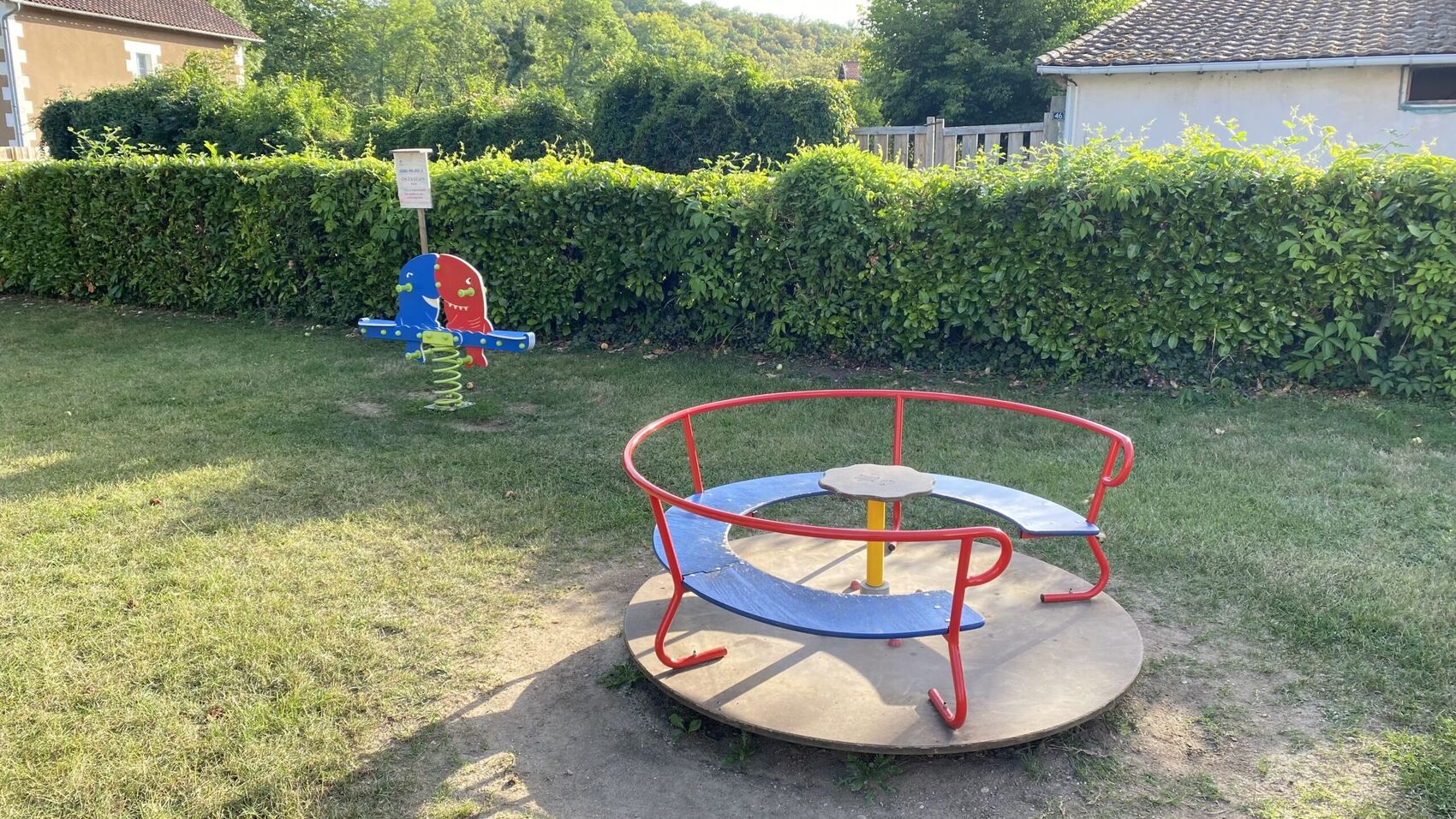 Aire de jeux d'Issac - photo 2