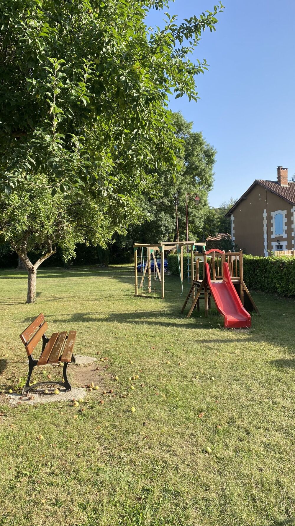 Aire de jeux d'Issac - photo 4