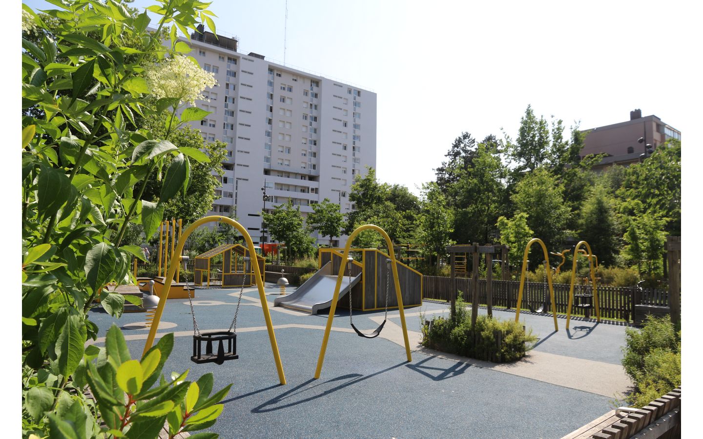Aire de jeux - photo 2