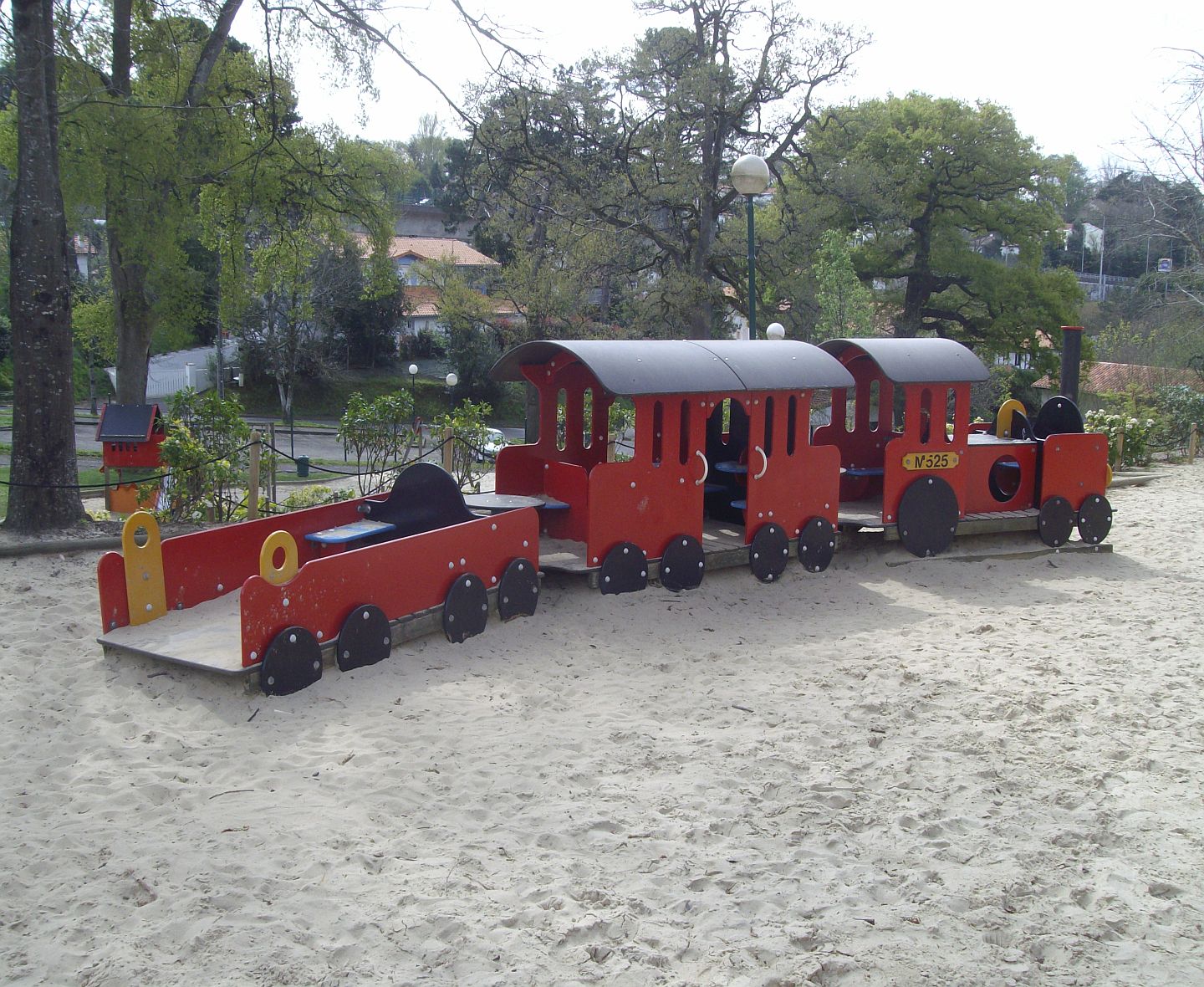 Aire de Jeux - photo 4