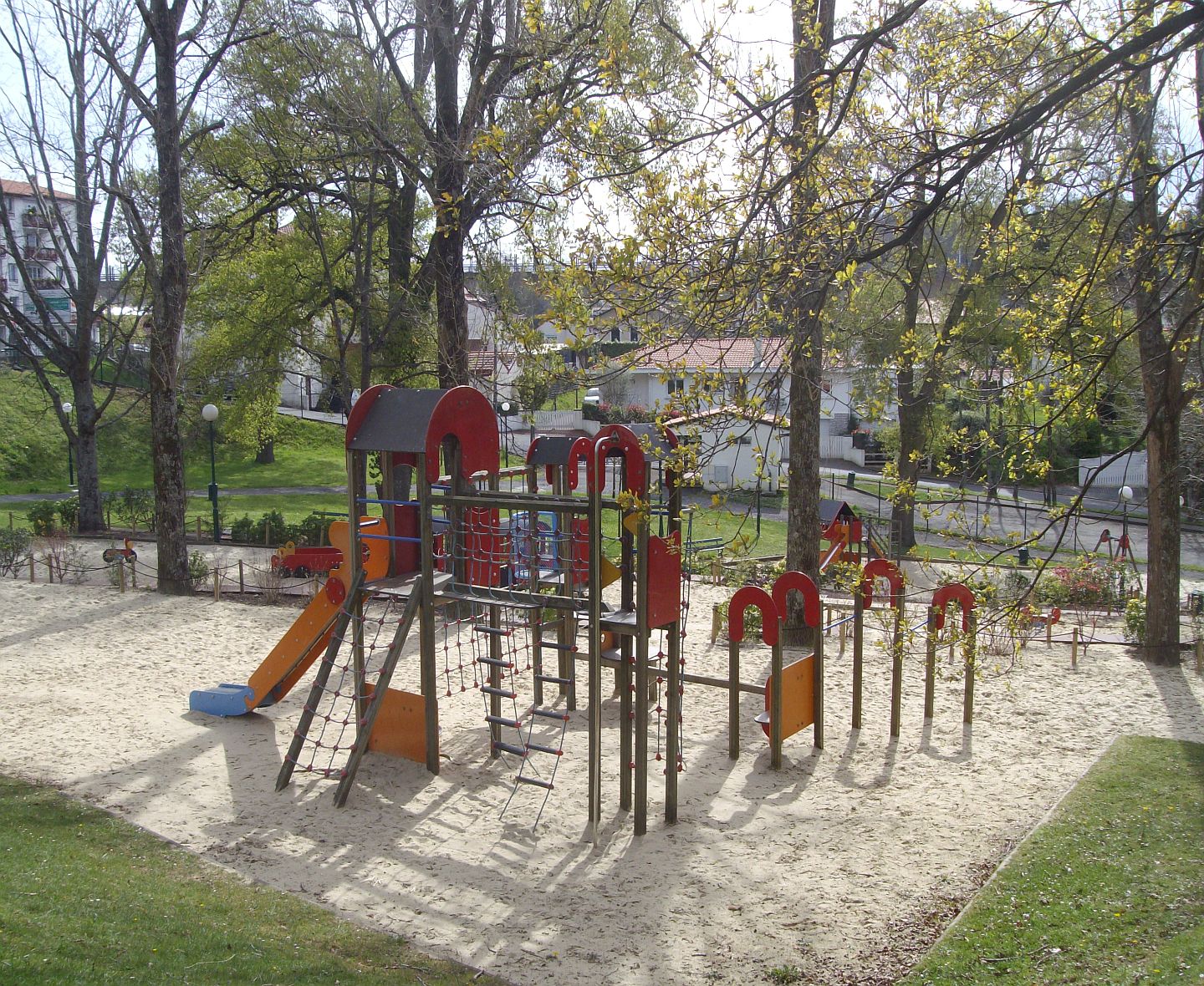 Aire de Jeux - photo 2