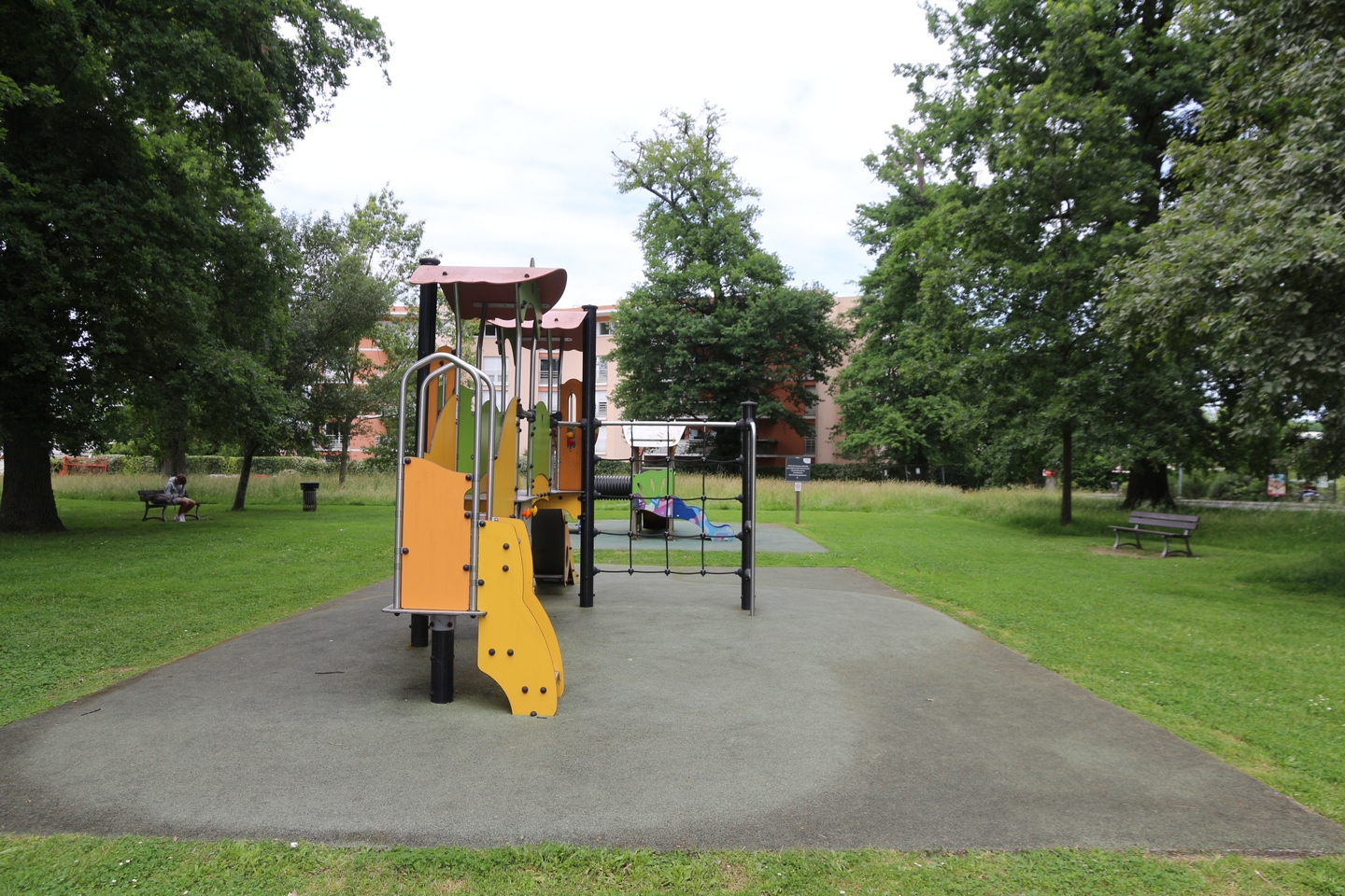 Aire de jeux - Philippon