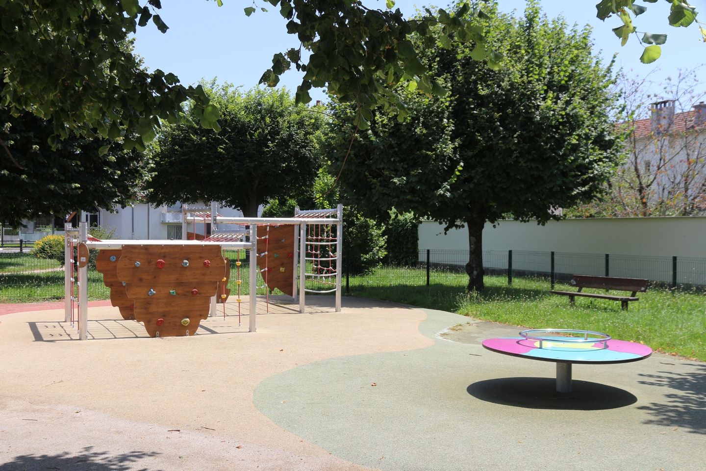 Aire de jeux, Gelos - photo 8