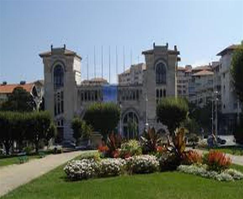 Aire de Jeux du Jardin Public