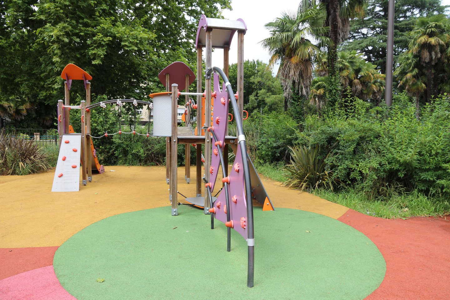 Aire de jeux -Parc Jaussely, Pau - photo 3