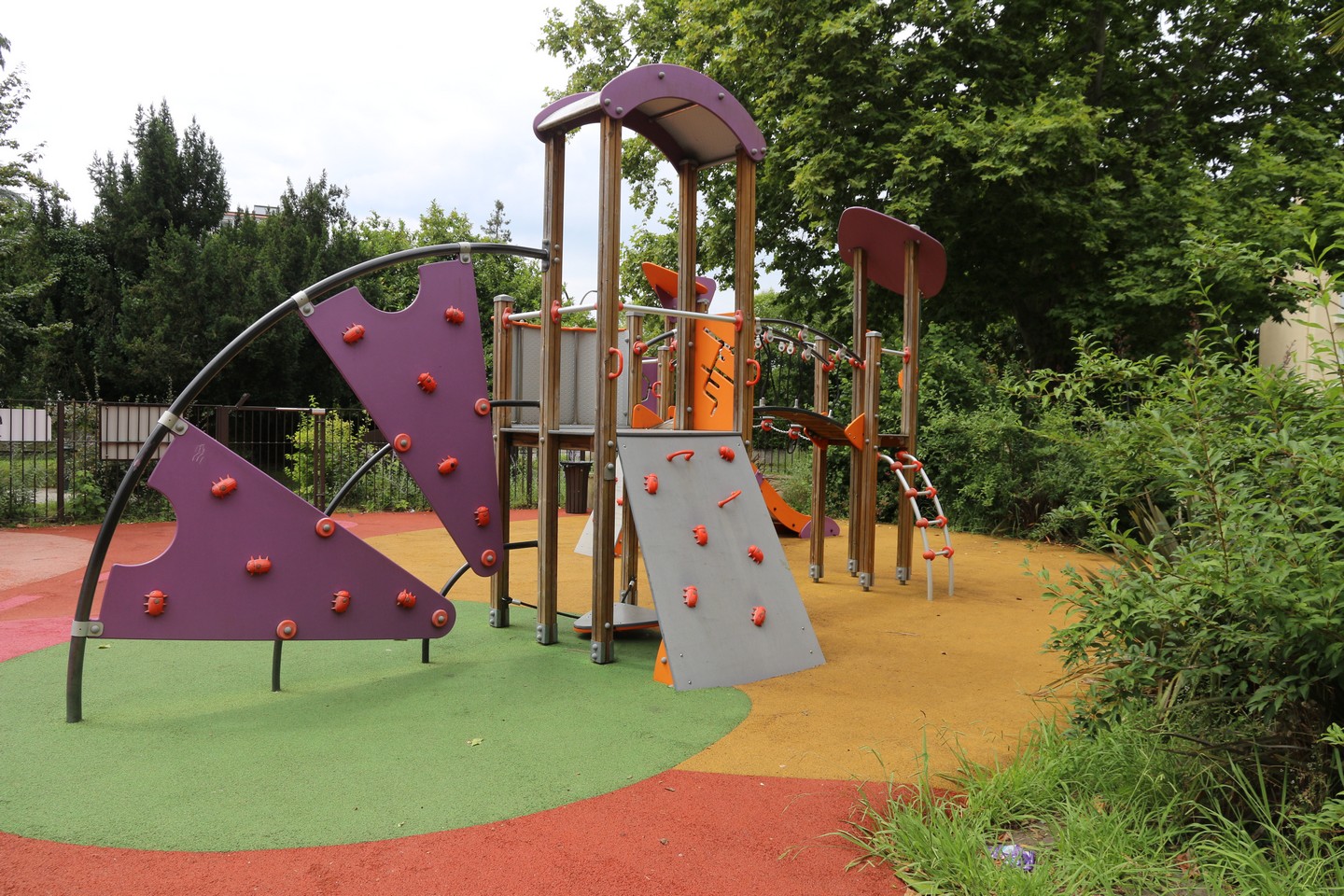 Aire de jeux -Parc Jaussely, Pau - photo 2