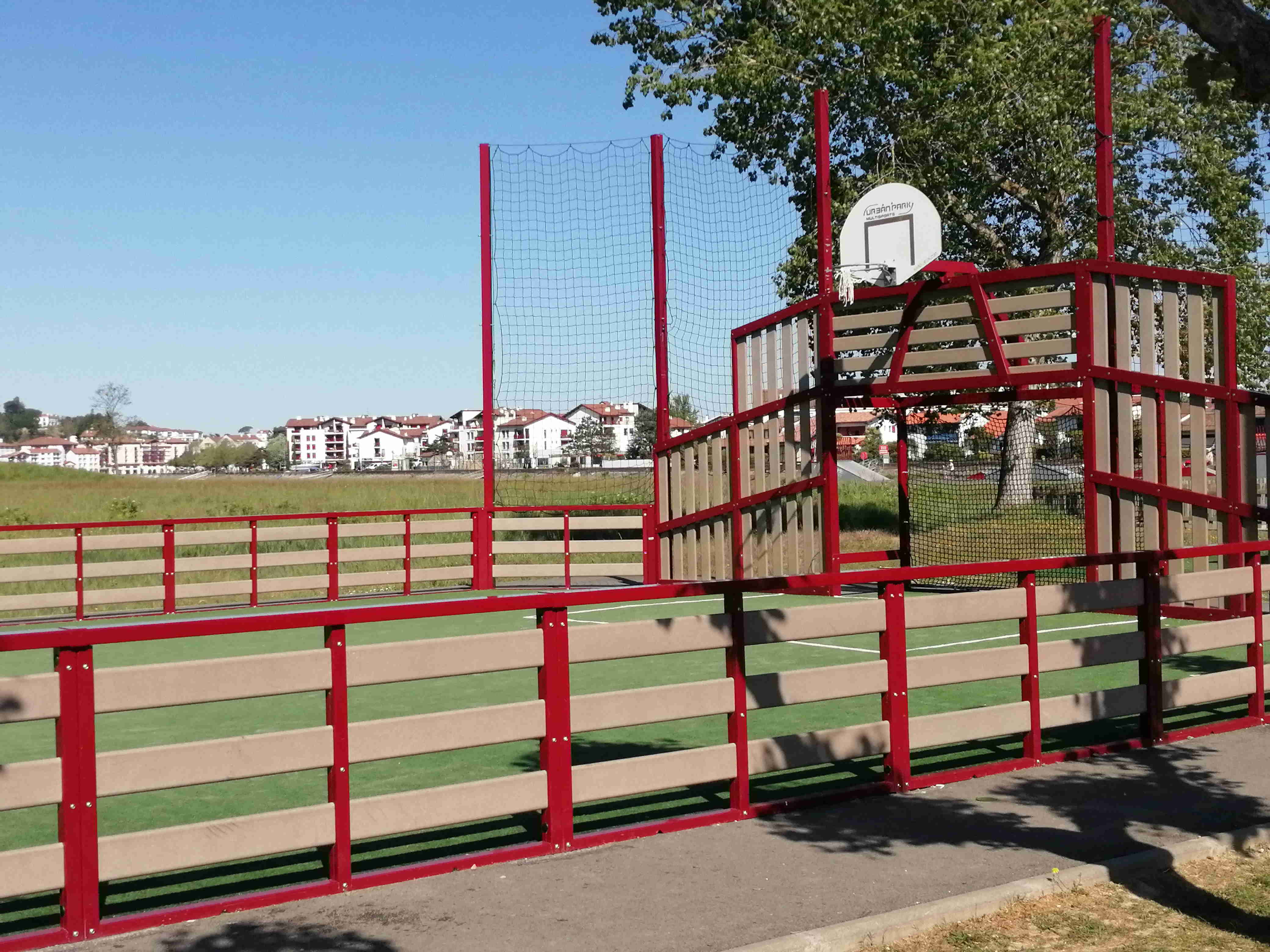 Aire de jeux plaine des sports - photo 2