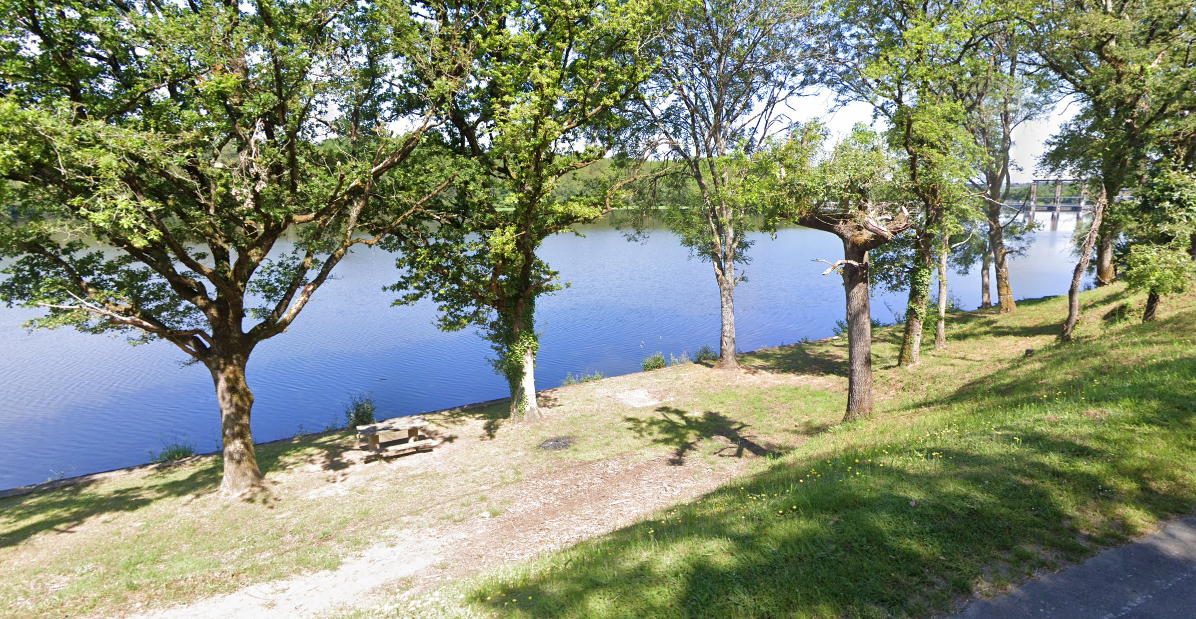 Aire de pique nique - Lac de Jousseau