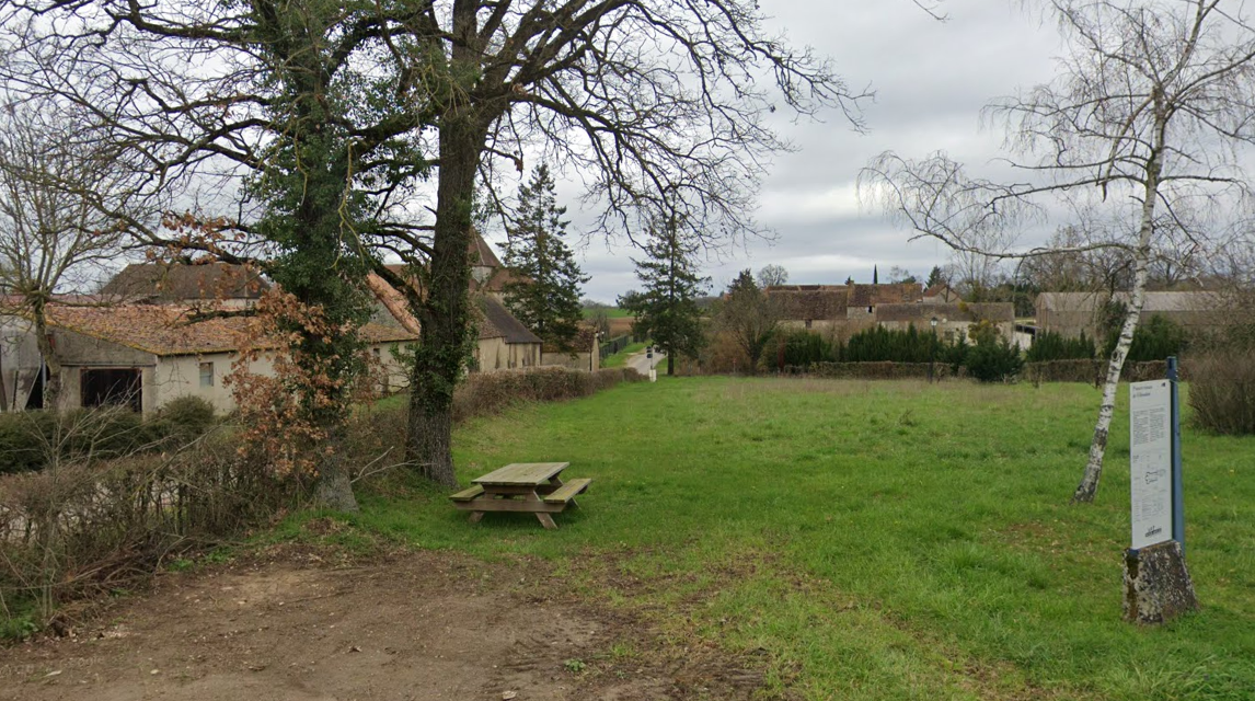 Aire de pique nique - Prieuré de Villesalem