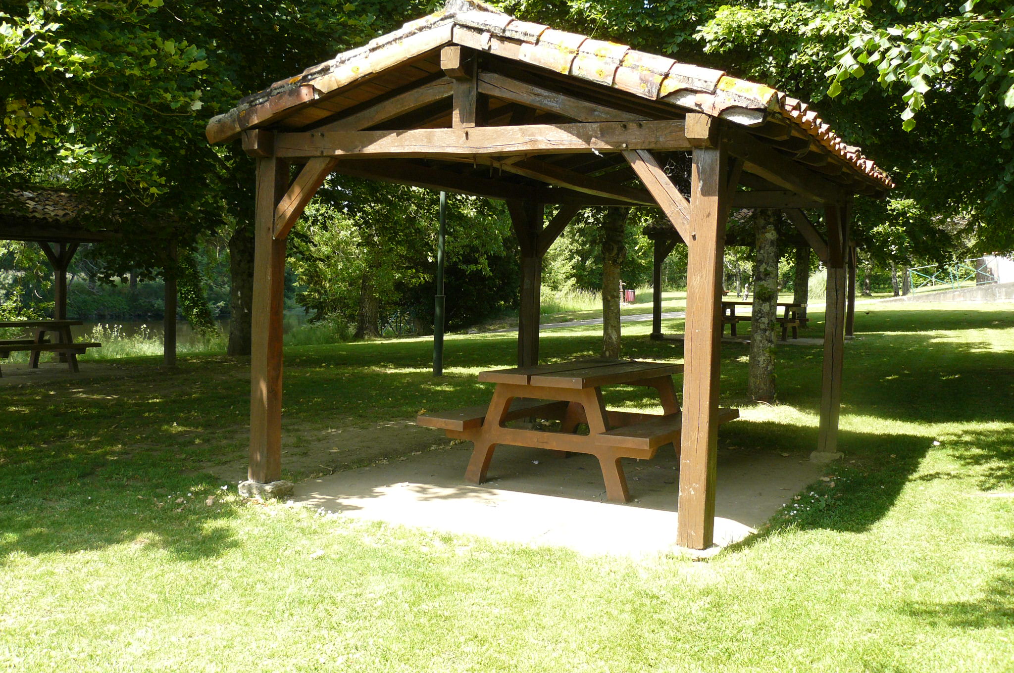 Aire de pique nique - Aire de loisirs de Saint Germain