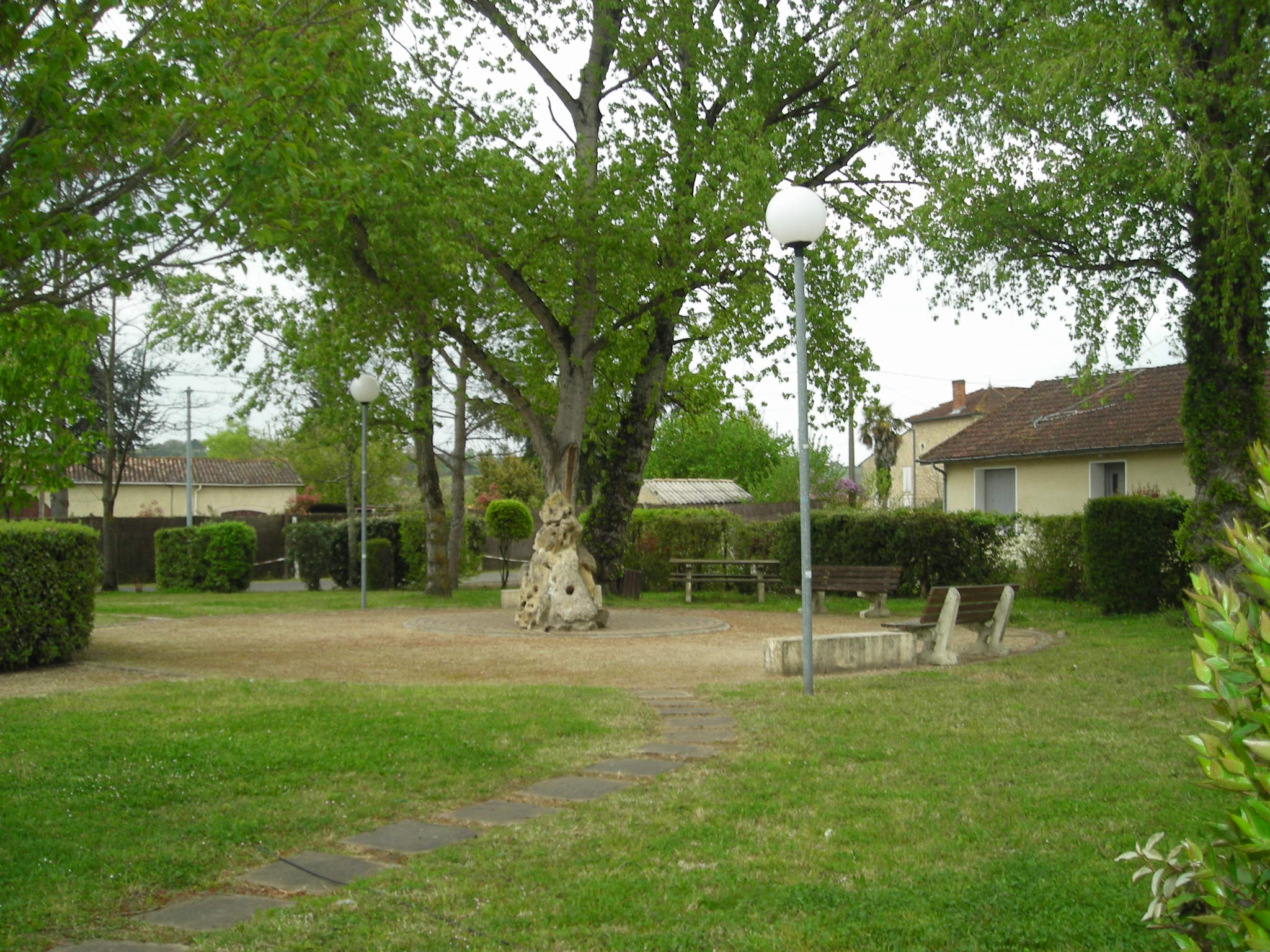 Aire de pique-nique de Saint-Maixant - photo 2
