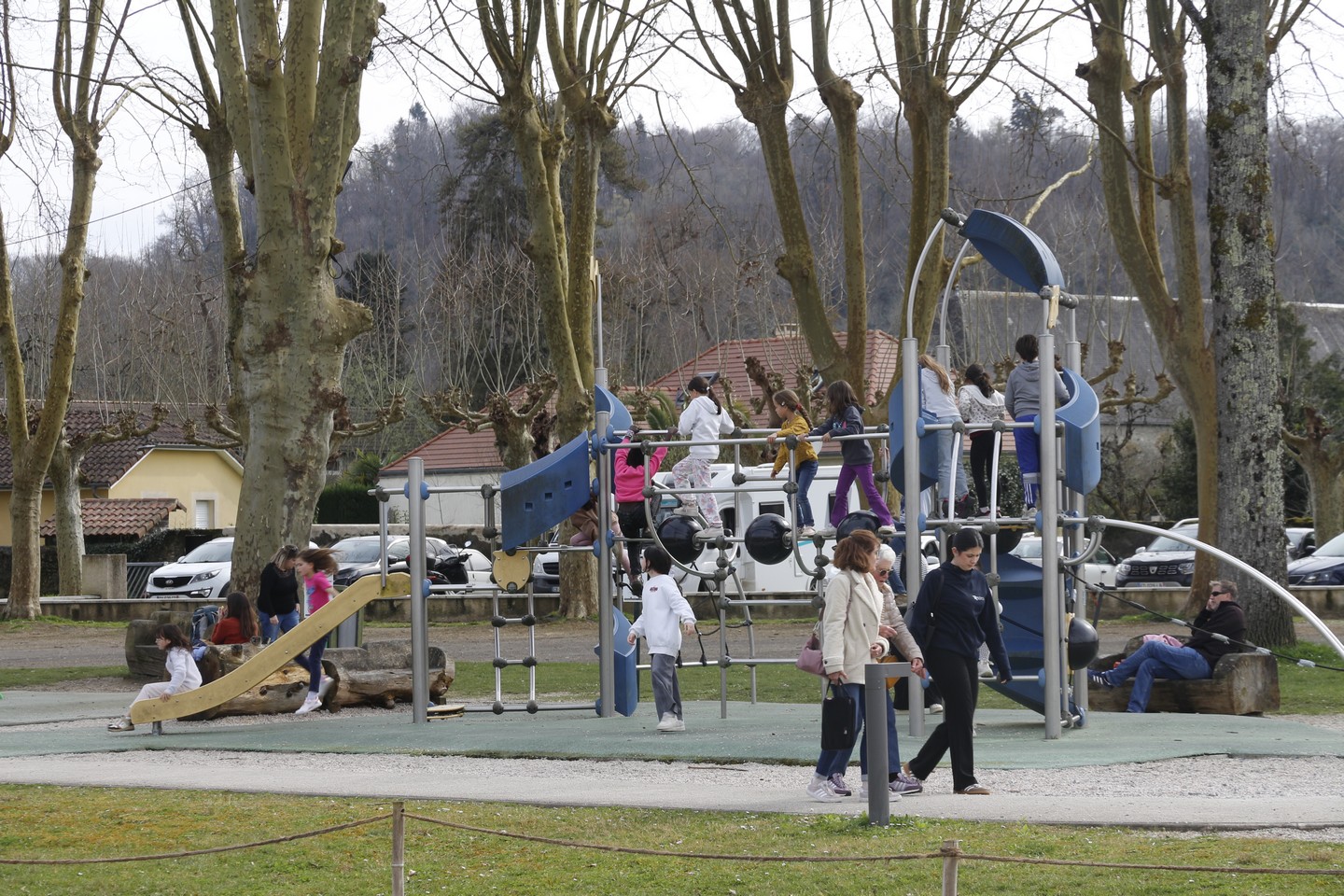 Aire de jeux - Plaine des Sports du Pradeau, Gelos