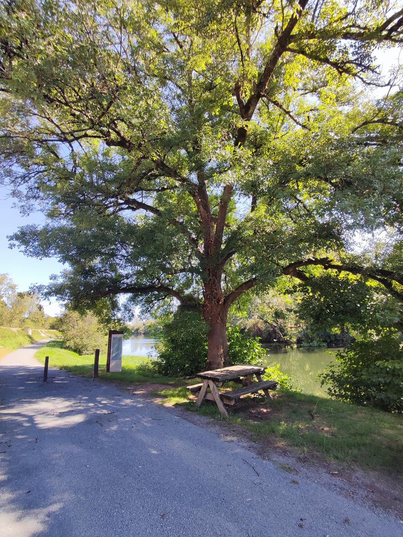 Aire de pique-nique de Saint Front de Pradoux