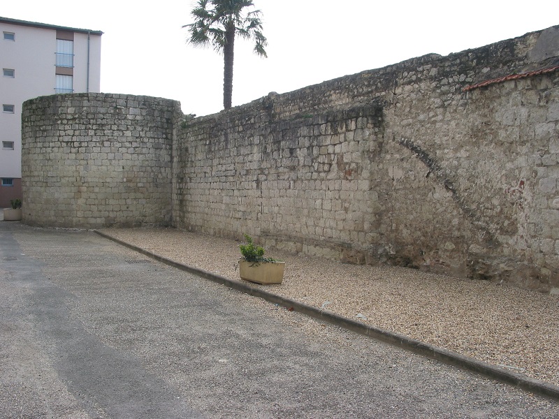 Vestiges de remparts