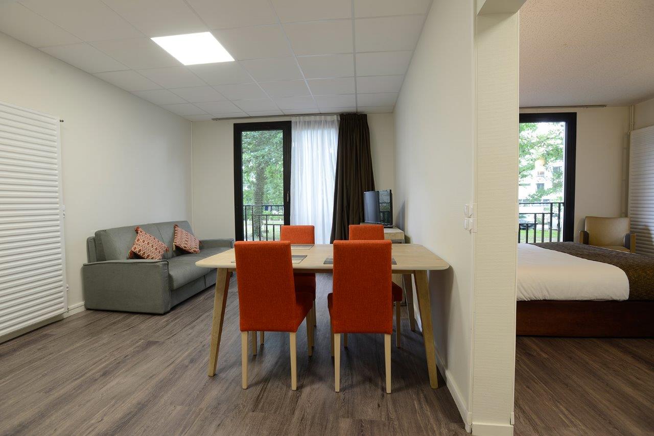 Brit Hôtel du Lac **, Saint-Paul-lès-Dax