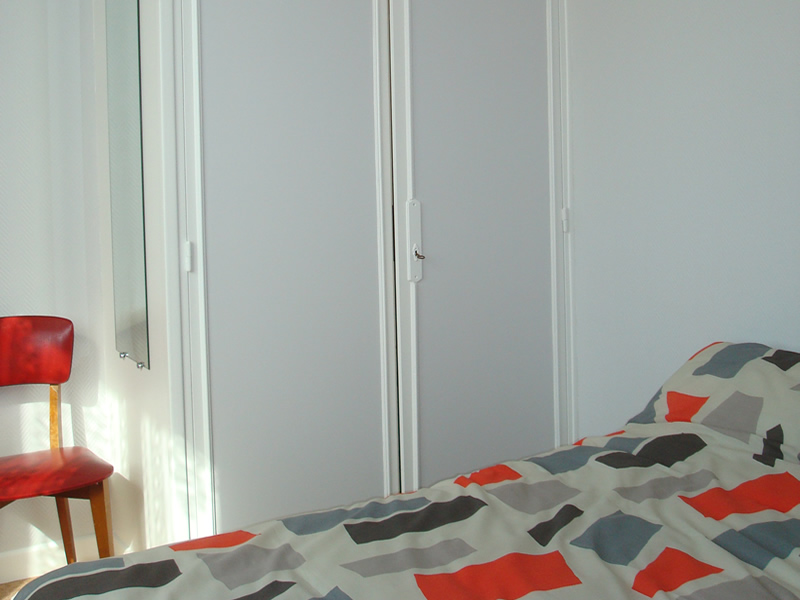 Appartement dans maison Large