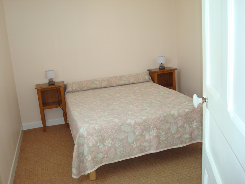 Appartement dans maison Large