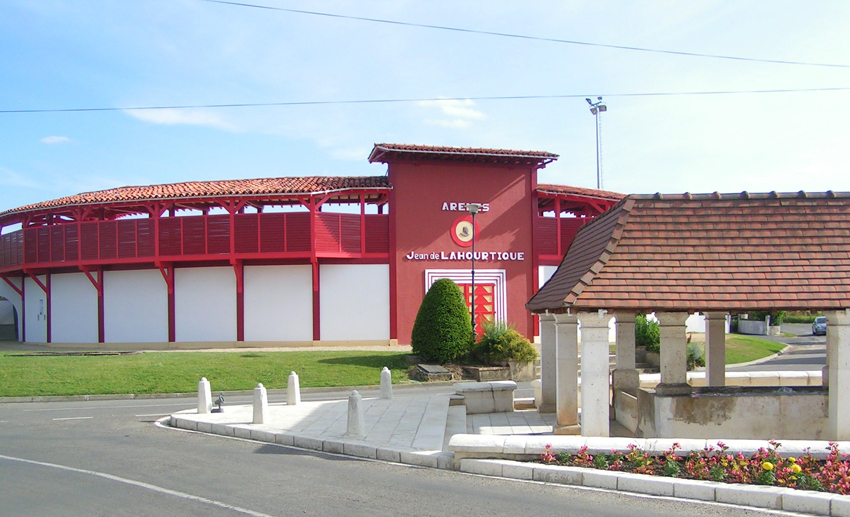 Arènes Jean-de-Lahourtique, Bascons - photo 2